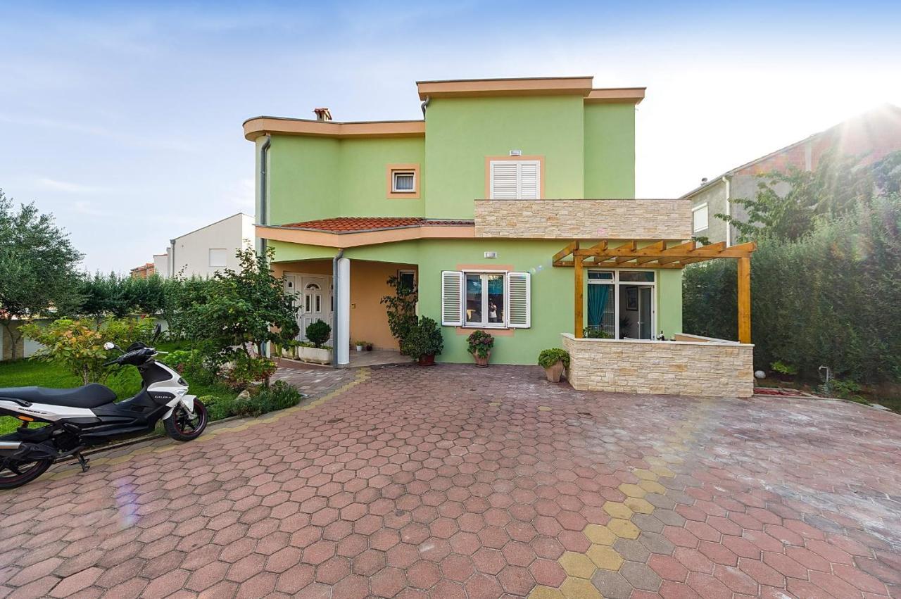 Vanja Apartment *